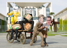Vor dem Karren der Agrar-konzerne (Foto: Swen Siewert)