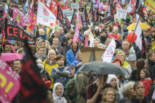 Trotz Regen auf der Straße (Foto: CETA und TTIP stoppen: Berlin, bit.ly/2d19U02)