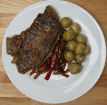 Kein Verzicht aufs Steak (Foto: KyleWiTh/Flickr.com)